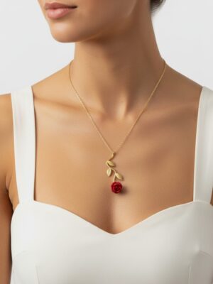 altın renki kırmızı gül kadın gümüş kolye