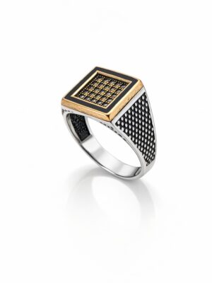 Mikro boyutta küçük beyaz zirkon taşlı 925 ayar gümüş kare kasalı erkek yüzük modelimiz