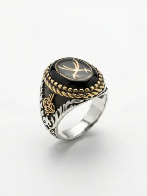 Kolların sağında ve solunda osmanlı tuğrası motifleri bulunan zülfikar işlemeli erkek yüzük modeli