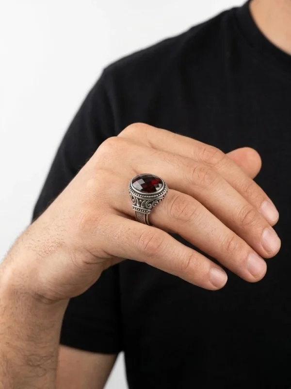 Kırmızı zirkon taşlı 925 ayar gümüş erkek yüzük