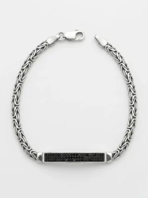 Ortasında plaka üzerine siyah taşlı 4.5mm kalınlığında 925 ayar gümüş kral gümüş erkek bileklik